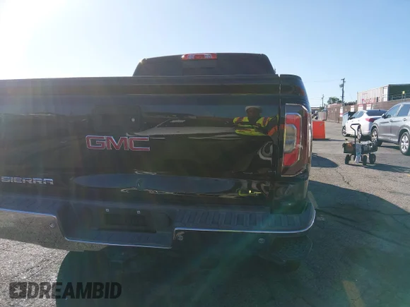 ✅ 2017 GMC Sierra 1500 SLT • VIN: 3GTP1NEC9HG407219 • Lot: 44108408. Wystawiony na IAAI z przebiegiem 143 006 mil. Bezpłatny archiwum sprzedaży aukcyjnych z USA i szczegółowy raport historii pojazdu na DreamBid. Zdjęcie 6.