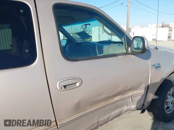 ✅ 1998 Ford F-150 • VIN: 1FTZX1764WNA82328 • Lot: 43508272. Wystawiony na IAAI z przebiegiem 224 984 mil. Bezpłatny archiwum sprzedaży aukcyjnych z USA i szczegółowy raport historii pojazdu na DreamBid. Zdjęcie 6.