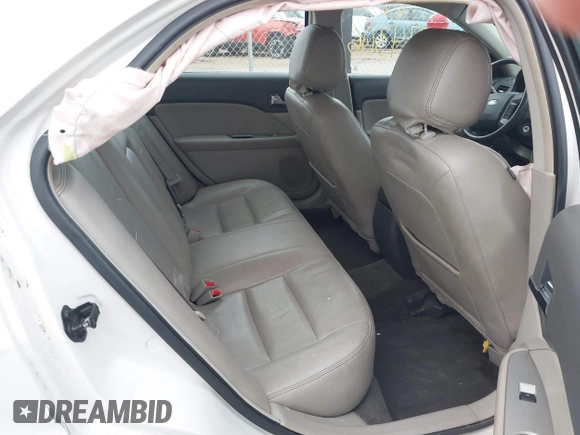 ✅ 2012 Ford Fusion SEL • VIN: 3FAHP0JG2CR310672 • Lot: 44574306. Wystawiony na IAAI z przebiegiem 227 062 mil. Bezpłatny archiwum sprzedaży aukcyjnych z USA i szczegółowy raport historii pojazdu na DreamBid. Zdjęcie 8.