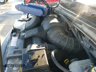 ✅ 2003 Ford Econoline Cargo Recreational • VIN: 1FDPE24L33HB78972 • Lot: 41822523. Wystawiony na IAAI z przebiegiem 176 299 mil. Bezpłatny archiwum sprzedaży aukcyjnych z USA i szczegółowy raport historii pojazdu na DreamBid. Zdjęcie 14.