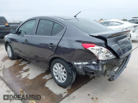 ✅ 2015 Nissan Versa S • VIN: 3N1CN7AP8FL825785 • Lot: 44186886. Wystawiony na IAAI z przebiegiem 67 092 mil. Bezpłatny archiwum sprzedaży aukcyjnych z USA i szczegółowy raport historii pojazdu na DreamBid. Zdjęcie 3.