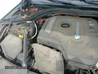 ✅ 2017 BMW 7 Series 740e xDrive • VIN: WBA7J2C56HG497571 • Lot: 54953105. Wystawiony na Copart z przebiegiem 102 522 mil. Bezpłatny archiwum sprzedaży aukcyjnych z USA i szczegółowy raport historii pojazdu na DreamBid. Zdjęcie 13.