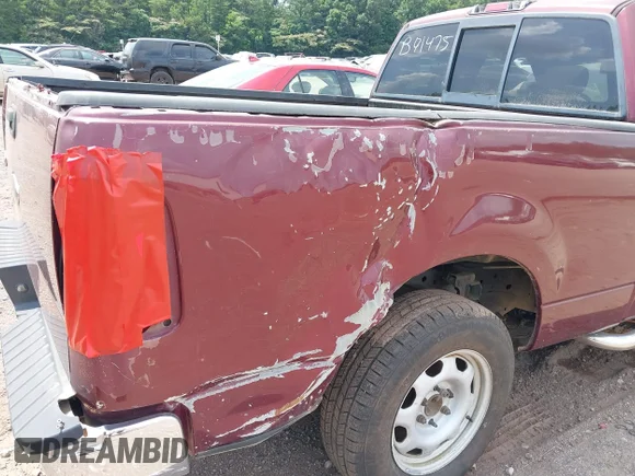 ✅ 2005 Ford F-150 XLT • VIN: 1FTPX12545FB71475 • Lot: 45324966. Wystawiony na IAAI z przebiegiem 306 605 mil. Bezpłatny archiwum sprzedaży aukcyjnych z USA i szczegółowy raport historii pojazdu na DreamBid. Zdjęcie 6.
