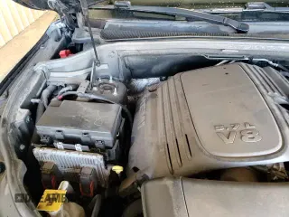 ✅ 2017 Dodge Durango R/T • VIN: 1C4SDJCT2HC725831 • Lot: 85854635. Wystawiony na Copart z przebiegiem 140 920 mil. Bezpłatny archiwum sprzedaży aukcyjnych z USA i szczegółowy raport historii pojazdu na DreamBid. Zdjęcie 17.