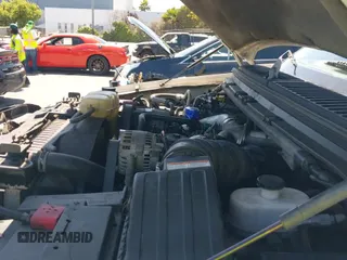 ✅ 2000 Ford F-350 XL • VIN: 1FTSX31FXYEA39878 • Lot: 42866030. Wystawiony na IAAI z przebiegiem 284 398 mil. Bezpłatny archiwum sprzedaży aukcyjnych z USA i szczegółowy raport historii pojazdu na DreamBid. Zdjęcie 12.