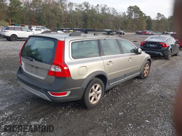 ✅ 2011 Volvo XC70 3.2L • VIN: YV4952BLXB1105084 • Lot: 43793423. Listed on IAAI with Not provided. Free auction sales archive from the USA and detailed vehicle history report at DreamBid. Image 4.