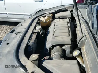 2011 Chevrolet Traverse LS z VIN 1GNKRFED9BJ164638, wystawiony jako IAAI lot #43484921 z przebiegiem 151 914 mil mil oraz . Historia ofert i sprzedaży dostępna na DreamBid. Obrazek 12.