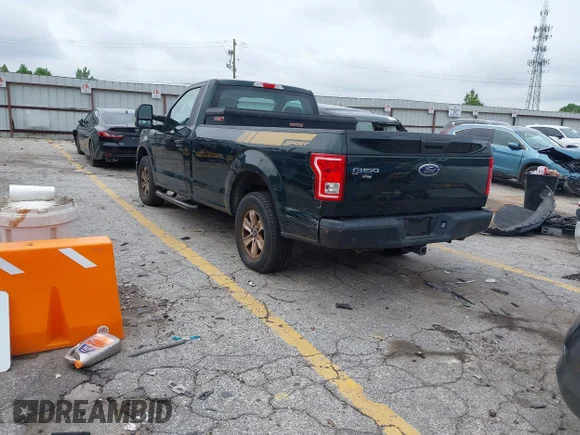 ✅ 2016 Ford F-150 XL • VIN: 1FTMF1C82GKF34591 • Lot: 45301362. Wystawiony na IAAI z przebiegiem 162 416 mil. Bezpłatny archiwum sprzedaży aukcyjnych z USA i szczegółowy raport historii pojazdu na DreamBid. Zdjęcie 3.