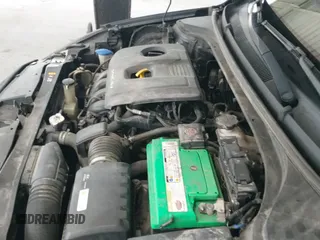 2018 Hyundai Elantra SE z VIN 5NPD74LF9JH324833, wystawiony jako IAAI lot #43339092 z przebiegiem 144 896 mil mil oraz . Historia ofert i sprzedaży dostępna na DreamBid. Obrazek 13.