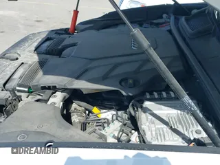 ✅ 2021 Audi Q8 Prestige • VIN: WA1FVAF18MD025027 • Lot: 41967700. Listed on IAAI with 32,992 mi. Free auction sales archive from the USA and detailed vehicle history report at DreamBid. Image 20.