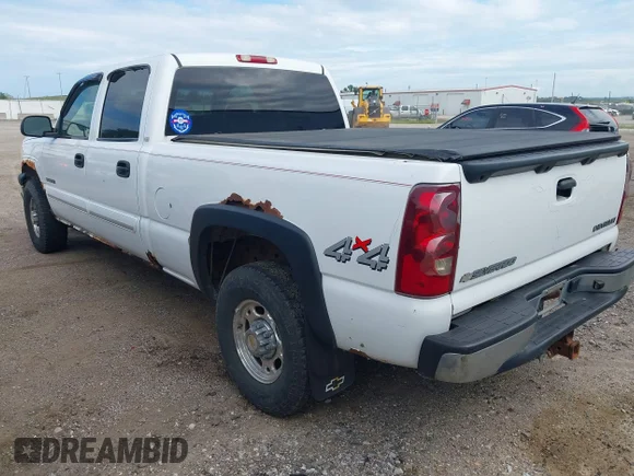 ✅ 2003 Chevrolet Silverado 1500HD LS • VIN: 1GCGK13U73F119307 • Lot: 42978390. Wystawiony na IAAI z przebiegiem 178 681 mil. Bezpłatny archiwum sprzedaży aukcyjnych z USA i szczegółowy raport historii pojazdu na DreamBid. Zdjęcie 3.