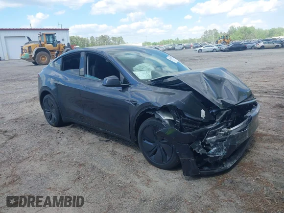 ✅ 2026 Tesla Model Y Long Range • VIN: 7SAYGDED9TA475718 • Лот: 44879058. Опубліковано раніше на IAAI з пробігом Не вказано. Безкоштовний доступ до архіву аукціонних продажів зі США та докладний звіт про історію автомобіля на DreamBid. Зображення 1.