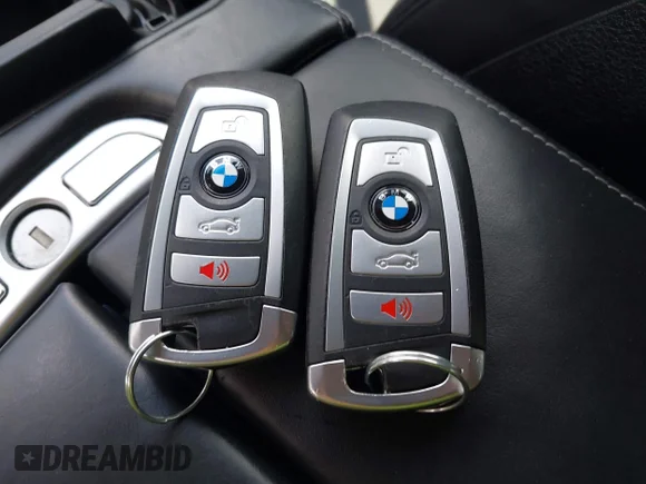 ✅ 2017 BMW 6 Series 650i xDrive • VIN: WBA6H7C57HGA05203 • Лот: 42013232. Опубліковано раніше на IAAI з пробігом 77 355 миль. Безкоштовний доступ до архіву аукціонних продажів зі США та докладний звіт про історію автомобіля на DreamBid. Зображення 11.