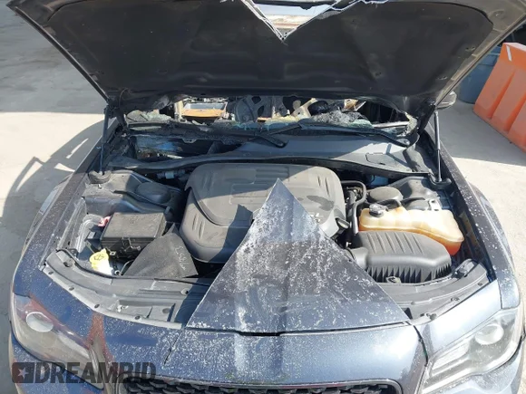 ✅ 2018 Chrysler 300 S • VIN: 2C3CCABG8JH244582 • Lot: 42979864. Wystawiony na IAAI z przebiegiem Nie podano. Bezpłatny archiwum sprzedaży aukcyjnych z USA i szczegółowy raport historii pojazdu na DreamBid. Zdjęcie 10.