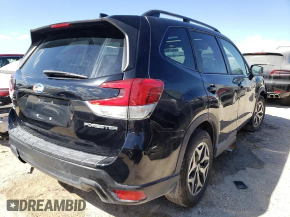 ✅ 2020 Subaru Forester Premium • VIN: JF2SKAGC3LH424806 • Lot: 62172942. Wystawiony na Copart z przebiegiem Nie podano. Bezpłatny archiwum sprzedaży aukcyjnych z USA i szczegółowy raport historii pojazdu na DreamBid. Zdjęcie 4.