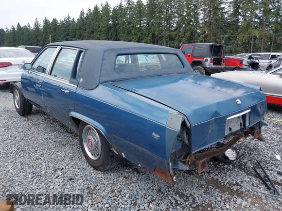 ✅ 1992 Cadillac Brougham • VIN: 1G6DW54E5NR711363 • Lot: 42876540. Wystawiony na IAAI z przebiegiem Nie podano. Bezpłatny archiwum sprzedaży aukcyjnych z USA i szczegółowy raport historii pojazdu na DreamBid. Zdjęcie 3.