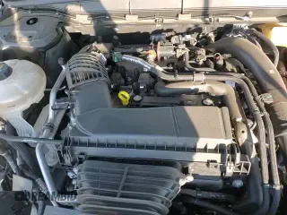 ✅ 2024 Lincoln Nautilus Reserve • VIN: 5LMPJ8KAXRJ812275 • Lot: 87103575. Listed on Copart with 9,072 mi. Free auction sales archive from the USA and detailed vehicle history report at DreamBid. Image 14.