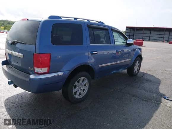 ✅ 2007 Chrysler Aspen Limited • VIN: 1A8HW58227F523332 • Лот: 44945766. Опубликован ранее на IAAI с пробегом 151 910 миль. Бесплатный доступ к архиву аукционных продаж из США и подробный отчёт об истории автомобиля на DreamBid. Изображение 4.