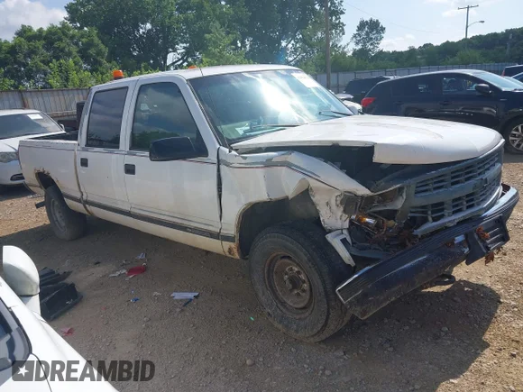 ✅ 1999 Chevrolet Silverado 2500 • VIN: 1GCGC23R7XF078228 • Лот: 42654374. Опубликован ранее на IAAI с пробегом 221 087 миль. Бесплатный доступ к архиву аукционных продаж из США и подробный отчёт об истории автомобиля на DreamBid. Изображение 1.