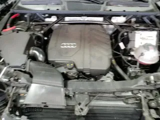 ✅ 2022 Audi Q5 S line Premium • VIN: WA1GAAFY2N2079384 • Lot: 82564615. Wystawiony na Copart z przebiegiem 32 618 mil. Bezpłatny archiwum sprzedaży aukcyjnych z USA i szczegółowy raport historii pojazdu na DreamBid. Zdjęcie 17.