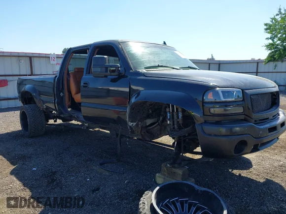 ✅ 2007 GMC Sierra 3500 SRW Work Trk • VIN: 1GTHK33D27F158389 • Lot: 42450660. Listed on IAAI with 159,335 mi. Free auction sales archive from the USA and detailed vehicle history report at DreamBid. Image 1.