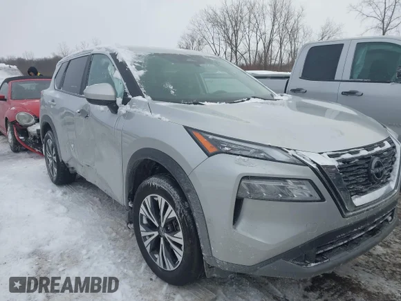 ✅ 2023 Nissan Rogue SV • VIN: JN8BT3BB5PW470276 • Lot: 44256994. Wystawiony na IAAI z przebiegiem 40 683 mil. Bezpłatny archiwum sprzedaży aukcyjnych z USA i szczegółowy raport historii pojazdu na DreamBid. Zdjęcie 6.