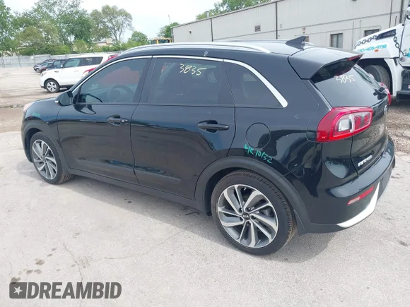 ✅ 2017 Kia Niro Touring • VIN: KNDCE3LC4H5088524 • Лот: 45133835. Опубликован ранее на IAAI с пробегом 77 241 миль. Бесплатный доступ к архиву аукционных продаж из США и подробный отчёт об истории автомобиля на DreamBid. Изображение 3.