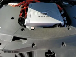 ✅ 2023 Toyota Mirai XLE • VIN: JTDAAAAA4PA008976 • Lot: 82666485. Wystawiony na Copart z przebiegiem 14 903 mil. Bezpłatny archiwum sprzedaży aukcyjnych z USA i szczegółowy raport historii pojazdu na DreamBid. Zdjęcie 15.