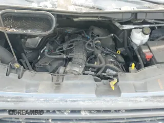 ✅ 2016 Ford Transit Passenger XL • VIN: 1FBZX2YG5GKA67311 • Lot: 42439738. Wystawiony na IAAI z przebiegiem 94 998 mil. Bezpłatny archiwum sprzedaży aukcyjnych z USA i szczegółowy raport historii pojazdu na DreamBid. Zdjęcie 15.