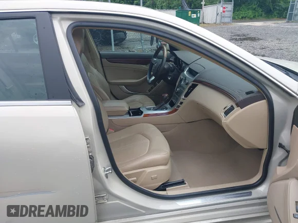 ✅ 2010 Cadillac CTS Premium • VIN: 1G6DP5EV0A0114597 • Lot: 42624414. Wystawiony na IAAI z przebiegiem 65 359 mil. Bezpłatny archiwum sprzedaży aukcyjnych z USA i szczegółowy raport historii pojazdu na DreamBid. Zdjęcie 5.