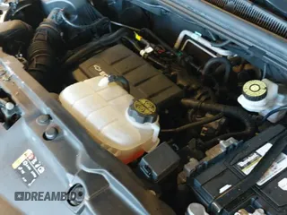 ✅ 2020 Chevrolet Trax LS • VIN: KL7CJKSB8LB088953 • Lot: 43392952. Wystawiony na IAAI z przebiegiem 90 707 mil. Bezpłatny archiwum sprzedaży aukcyjnych z USA i szczegółowy raport historii pojazdu na DreamBid. Zdjęcie 19.