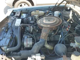 ✅ 1984 Oldsmobile Toronado • VIN: 1G3AZ57YXEE303252 • Lot: 42306292. Wystawiony na IAAI z przebiegiem 32 803 mil. Bezpłatny archiwum sprzedaży aukcyjnych z USA i szczegółowy raport historii pojazdu na DreamBid. Zdjęcie 12.