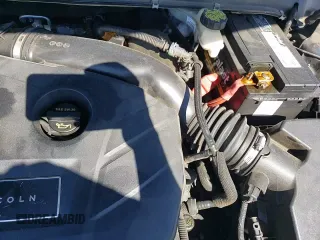 ✅ 2017 Lincoln MKZ Select • VIN: 3LN6L5C95HR662740 • Лот: 86661855. Опубликован ранее на Copart с пробегом 62 740 миль. Бесплатный доступ к архиву аукционных продаж из США и подробный отчёт об истории автомобиля на DreamBid. Изображение 14.