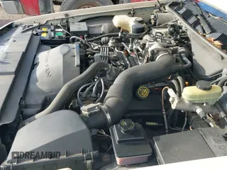 ✅ 1997 Lincoln Town Car Cartier • VIN: 1LNLM83W3VY638439 • Лот: 41459199. Опубликован ранее на IAAI с пробегом 139 631 миль. Бесплатный доступ к архиву аукционных продаж из США и подробный отчёт об истории автомобиля на DreamBid. Изображение 12.