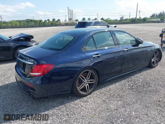 ✅ 2020 Mercedes-Benz E 53 AMG • VIN: WDDZF6BB2LA748051 • Lot: 39161866. Wystawiony na IAAI z przebiegiem Nie podano. Bezpłatny archiwum sprzedaży aukcyjnych z USA i szczegółowy raport historii pojazdu na DreamBid. Zdjęcie 4.