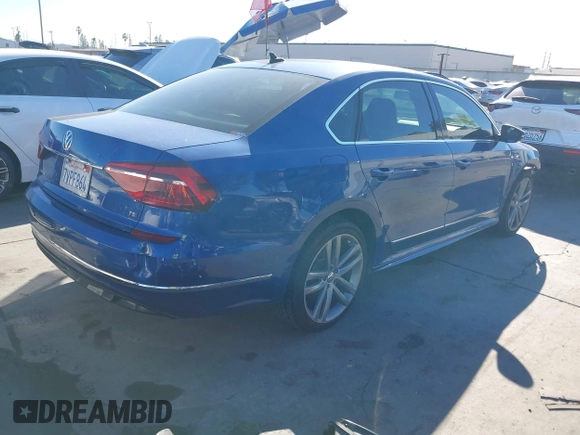 ✅ 2017 Volkswagen Passat R-Line • VIN: 1VWDT7A32HC015102 • Lot: 44158779. Wystawiony na IAAI z przebiegiem 140 811 mil. Bezpłatny archiwum sprzedaży aukcyjnych z USA i szczegółowy raport historii pojazdu na DreamBid. Zdjęcie 4.