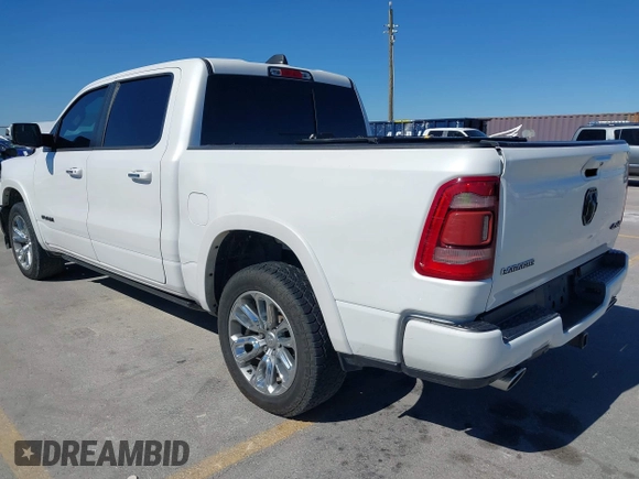 ✅ 2021 Ram 1500 Laramie • VIN: 1C6SRFJM2MN836072 • Lot: 43576615. Wystawiony na IAAI z przebiegiem 98 326 mil. Bezpłatny archiwum sprzedaży aukcyjnych z USA i szczegółowy raport historii pojazdu na DreamBid. Zdjęcie 3.
