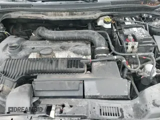 ✅ 2012 Volvo C30 • VIN: YV1672MK1C2279846 • Lot: 42626282. Wystawiony na IAAI z przebiegiem 119 893 mil. Bezpłatny archiwum sprzedaży aukcyjnych z USA i szczegółowy raport historii pojazdu na DreamBid. Zdjęcie 12.