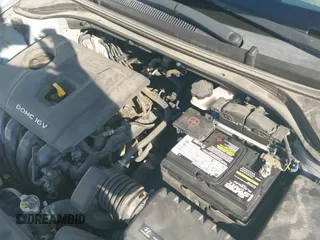 ✅ 2017 Hyundai Elantra SE • VIN: 5NPD84LF4HH080953 • Lot: 43291098. Listed on IAAI with 152,760 mi. Free auction sales archive from the USA and detailed vehicle history report at DreamBid. Image 19.