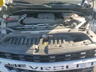 ✅ 2021 Chevrolet Silverado 1500 Custom • VIN: 3GCPWBEK2MG251719 • Lot: 90701015. Wystawiony na Copart z przebiegiem 62 784 mil. Bezpłatny archiwum sprzedaży aukcyjnych z USA i szczegółowy raport historii pojazdu na DreamBid. Zdjęcie 13.