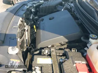 ✅ 2022 Chevrolet Traverse LT • VIN: 1GNERHKW0NJ131899 • Lot: 42567239. Wystawiony na IAAI z przebiegiem 78 665 mil. Bezpłatny archiwum sprzedaży aukcyjnych z USA i szczegółowy raport historii pojazdu na DreamBid. Zdjęcie 19.