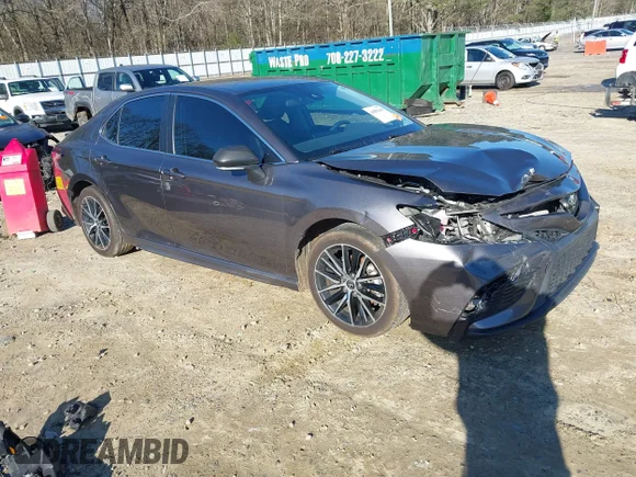 ✅ 2022 Toyota Camry SE Nightshade • VIN: 4T1G11AK1NU075089 • Lot: 44592365. Wystawiony na IAAI z przebiegiem 69 297 mil. Bezpłatny archiwum sprzedaży aukcyjnych z USA i szczegółowy raport historii pojazdu na DreamBid. Zdjęcie 1.