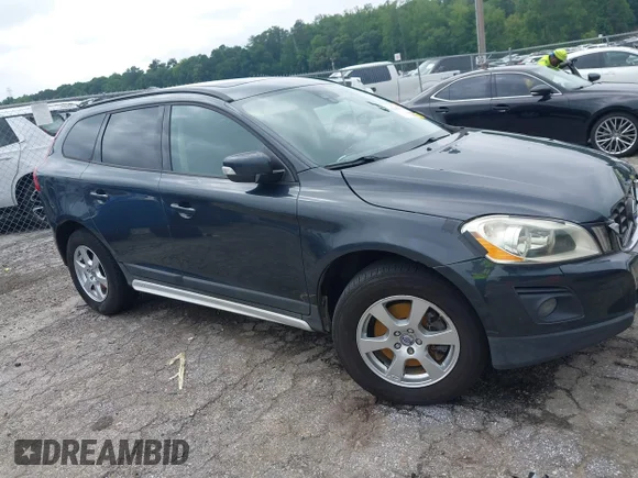 ✅ 2010 Volvo XC60 3.2L • VIN: YV4960DZ1A2050990 • Lot: 42385562. Wystawiony na IAAI z przebiegiem 197 631 mil. Bezpłatny archiwum sprzedaży aukcyjnych z USA i szczegółowy raport historii pojazdu na DreamBid. Zdjęcie 1.