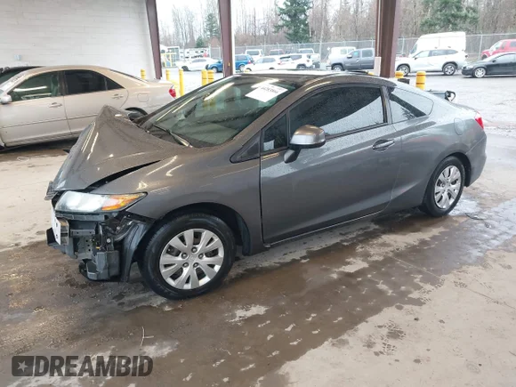 ✅ 2012 Honda Civic LX • VIN: 2HGFG3B58CH511814 • Lot: 44283866. Wystawiony na IAAI z przebiegiem 118 692 mil. Bezpłatny archiwum sprzedaży aukcyjnych z USA i szczegółowy raport historii pojazdu na DreamBid. Zdjęcie 2.