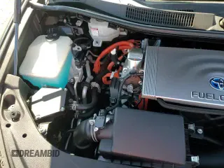 ✅ 2019 Toyota Mirai • VIN: JTDBVRBD3KA006225 • Lot: 70518405. Wystawiony na Copart z przebiegiem 71 900 mil. Bezpłatny archiwum sprzedaży aukcyjnych z USA i szczegółowy raport historii pojazdu na DreamBid. Zdjęcie 14.