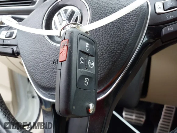 ✅ 2017 Volkswagen Passat SEL Premium • VIN: 1VWCT7A3XHC014467 • Лот: 43324375. Опубликован ранее на IAAI с пробегом 185 965 миль. Бесплатный доступ к архиву аукционных продаж из США и подробный отчёт об истории автомобиля на DreamBid. Изображение 11.