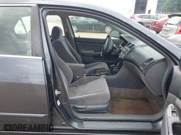 ✅ 2007 Honda Accord LX SE • VIN: JHMCM56347C010831 • Lot: 45202481. Wystawiony na IAAI z przebiegiem 268 224 mil. Bezpłatny archiwum sprzedaży aukcyjnych z USA i szczegółowy raport historii pojazdu na DreamBid. Zdjęcie 5.