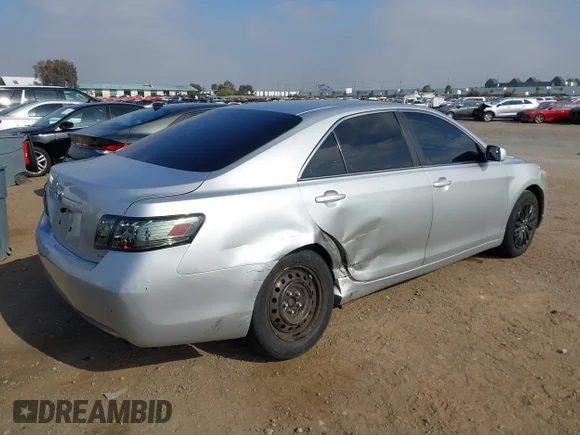✅ 2009 Toyota Camry LE • VIN: 4T4BE46K69R126090 • Lot: 45262801. Wystawiony na IAAI z przebiegiem 84 437 mil. Bezpłatny archiwum sprzedaży aukcyjnych z USA i szczegółowy raport historii pojazdu na DreamBid. Zdjęcie 4.
