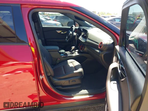✅ 2024 Chevrolet Blazer RS • VIN: 3GNKBERS4RS126640 • Лот: 42227636. Опубликован ранее на IAAI с пробегом 31 951 миль. Бесплатный доступ к архиву аукционных продаж из США и подробный отчёт об истории автомобиля на DreamBid. Изображение 5.