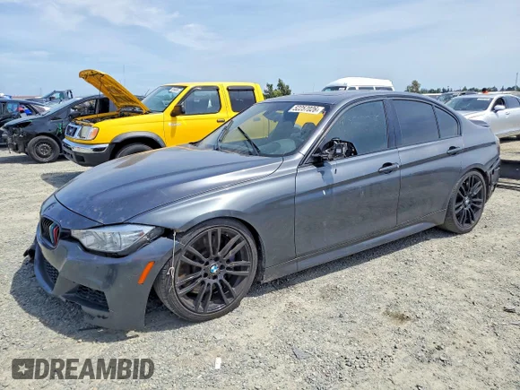 ✅ 2014 BMW 3 Series 335i • VIN: WBA3A9C51EF686590 • Лот: 52257026. Опубліковано раніше на Copart з пробігом 114 135 миль. Безкоштовний доступ до архіву аукціонних продажів зі США та докладний звіт про історію автомобіля на DreamBid. Зображення 1.